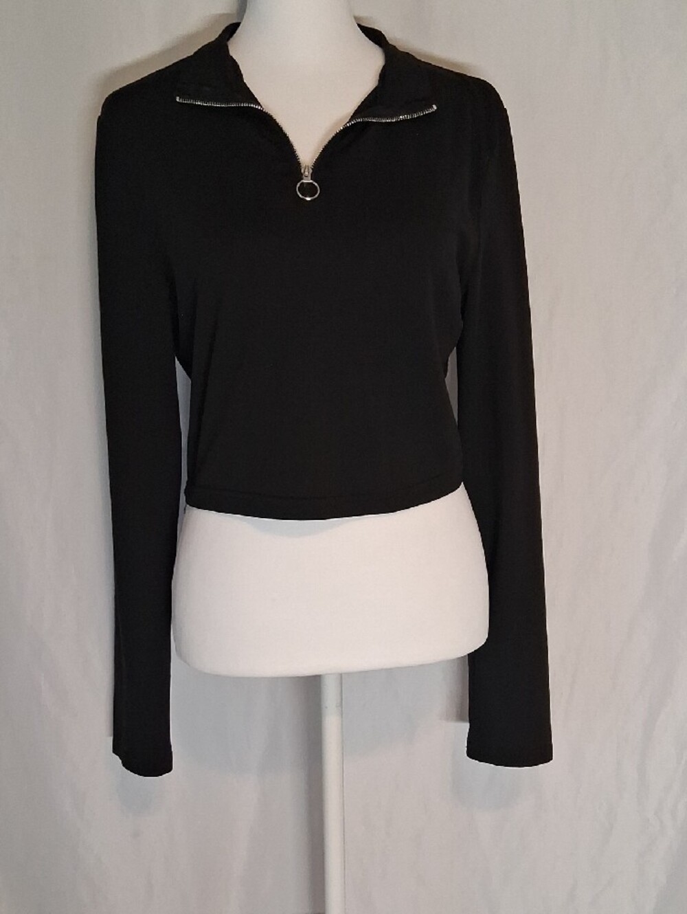 SHEIN Black Quarter-Zip Long Sleeve Crop Top Size Large